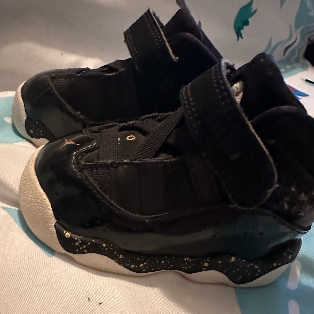 Baby shoes